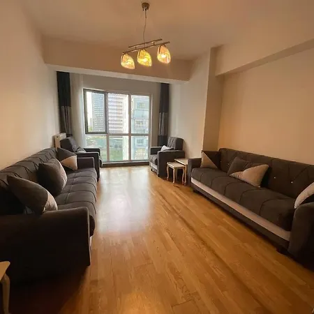شقة عصرية تطل على الحديقة Modern With Garden View 66 Daire İstanbul